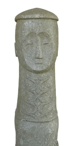 Product image of the product “Abstract figure - primitive 120 cm | Natural stone (Basanit), stonemasonry ”
